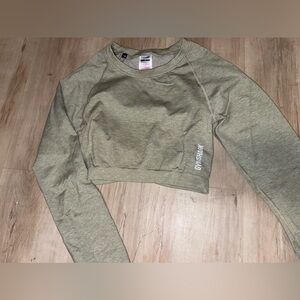 gymshark cropped workout top long sleeve tan
